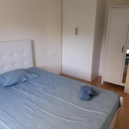 Precioso Apartamento De Alquiler En Santa Coloma. Barcelona